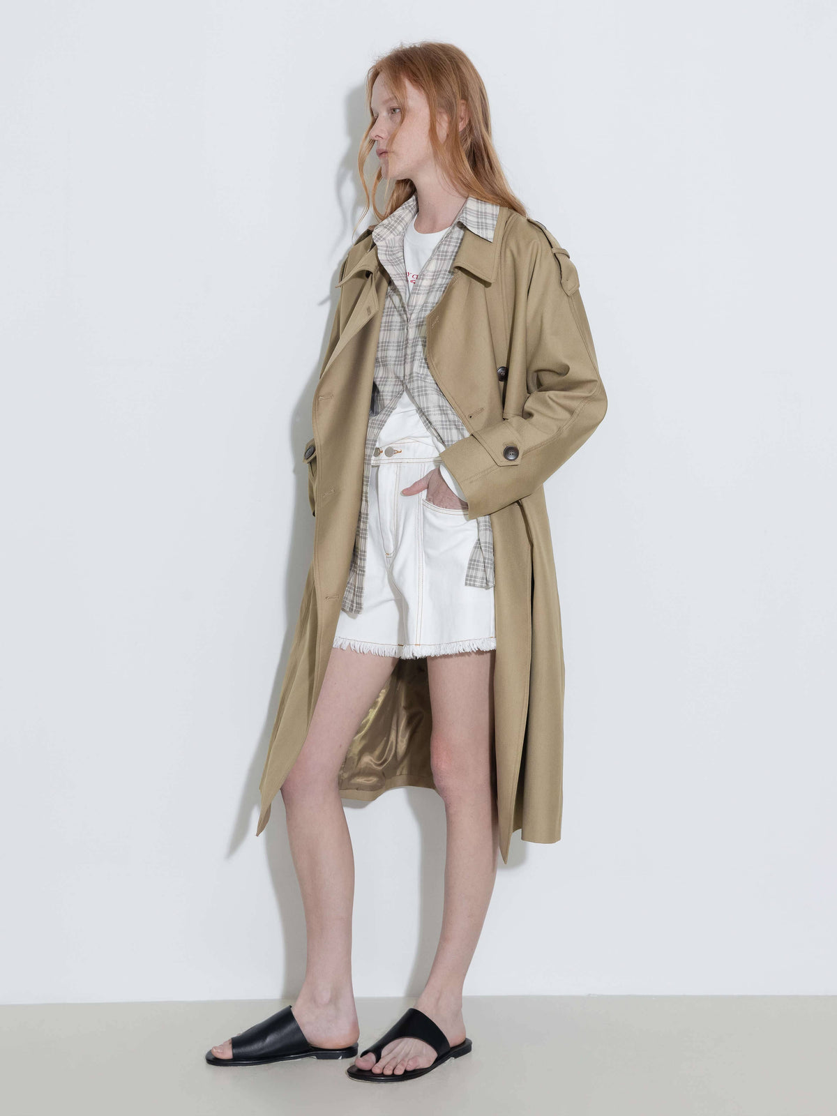 Trench coat doppiopetto con cintura: Khaki / ONU
