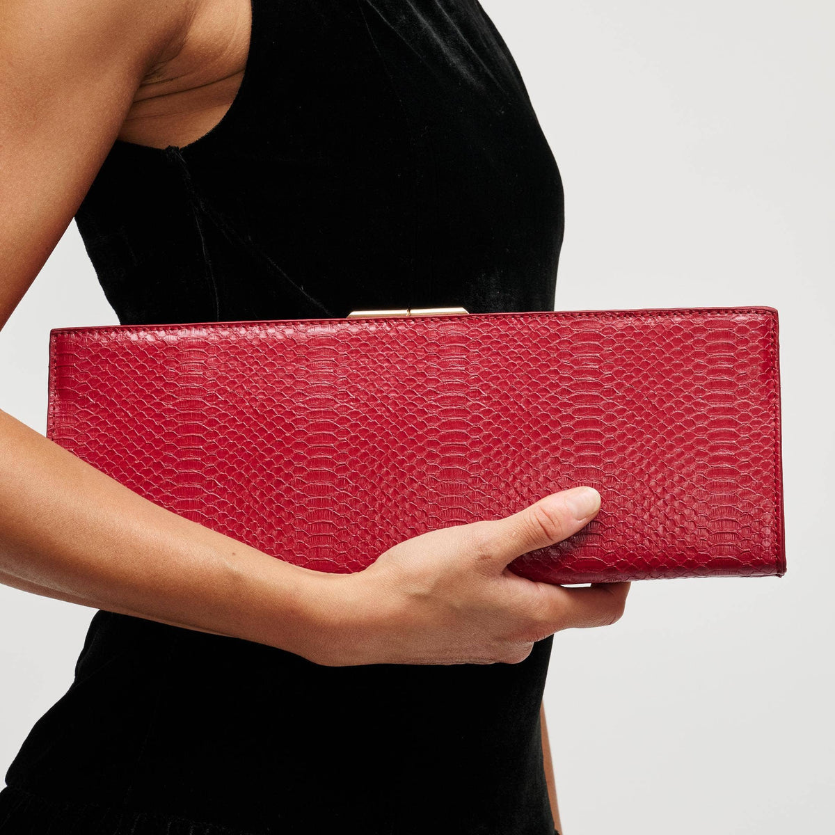 Nazlee - Morsa del serpente by URBAN: Red
