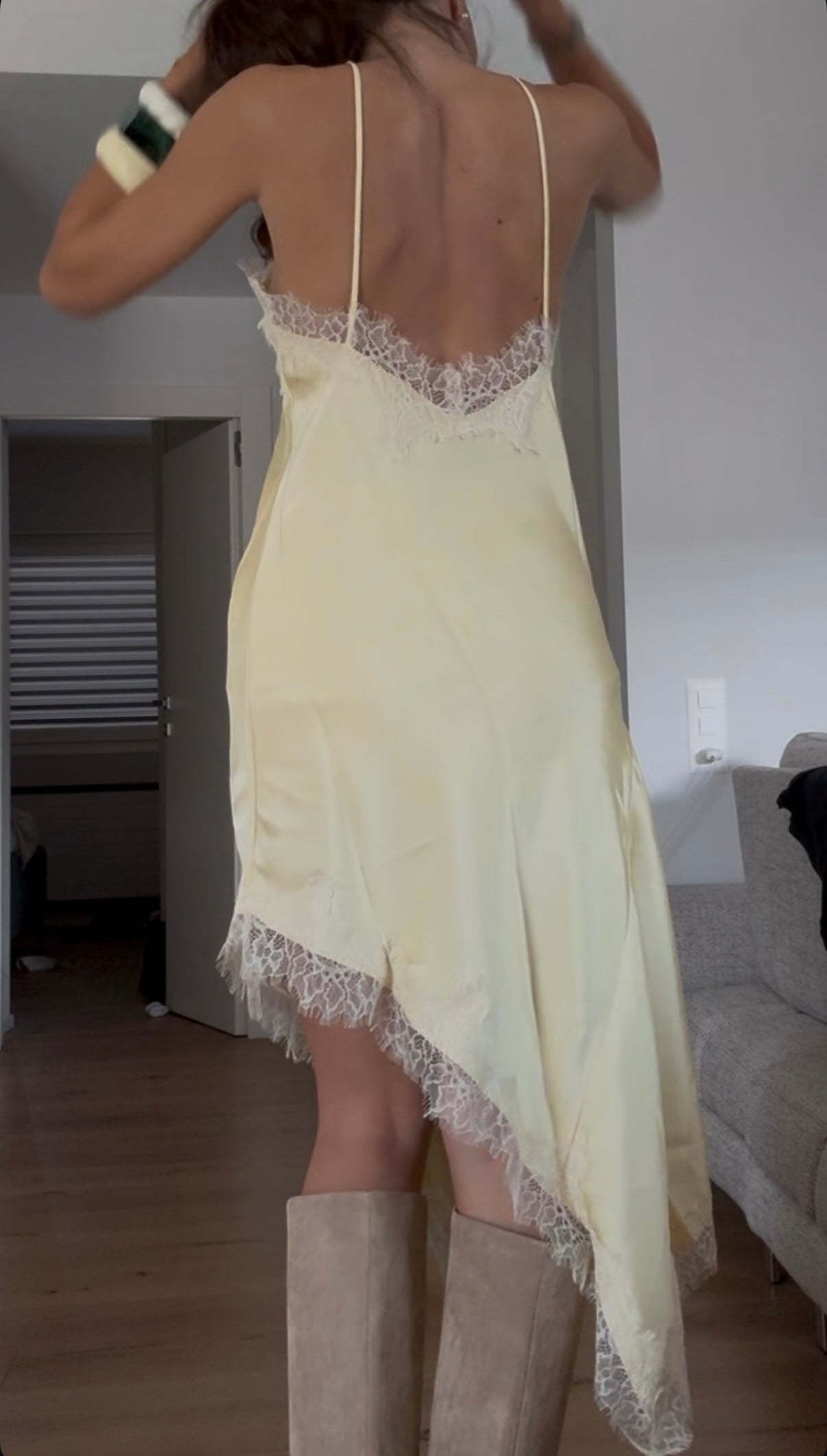 Vestito triangle in pizzo - tre colori